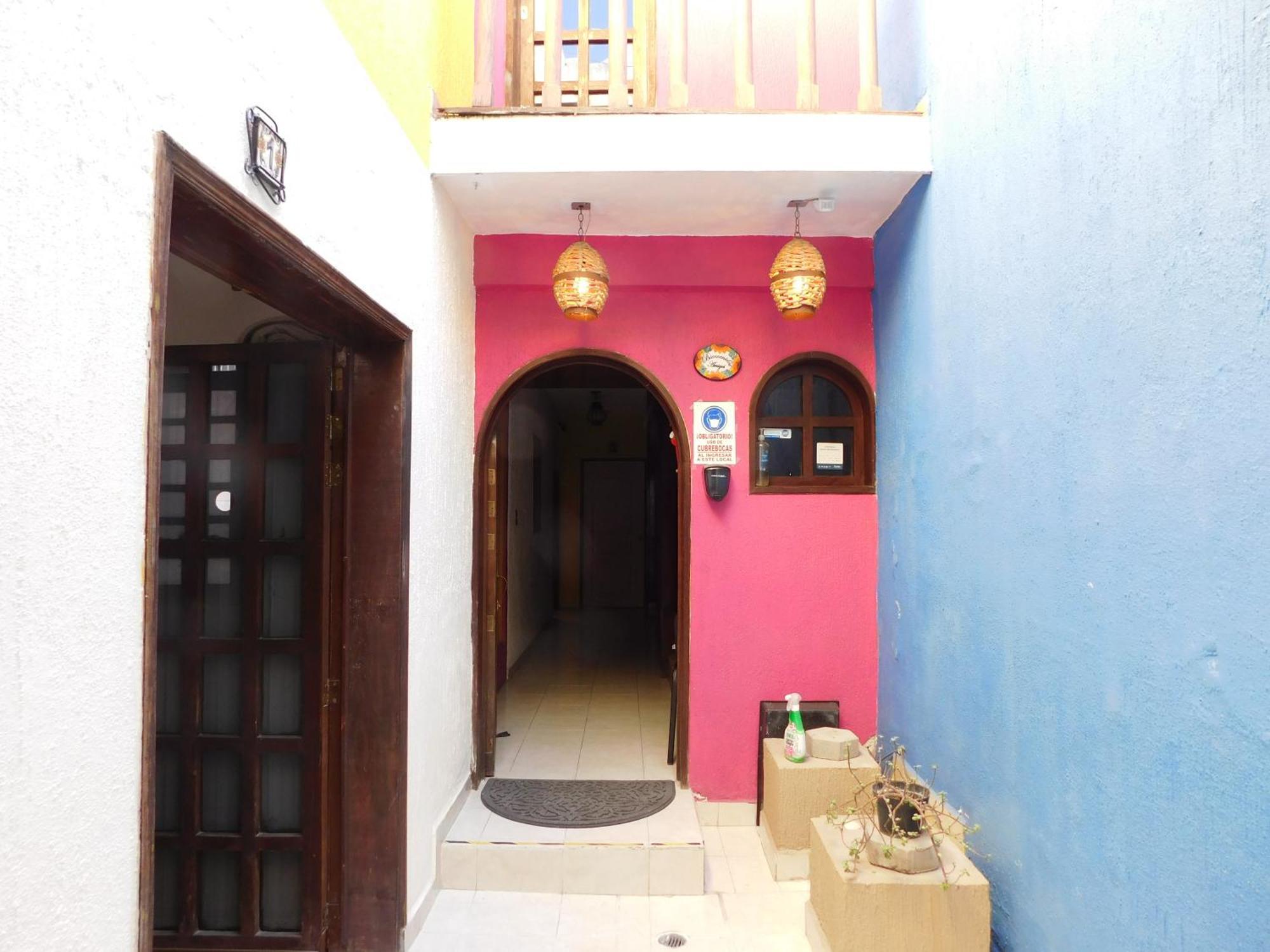 Casona Luciernaga-Casa De Huespedes Konuk evi León Dış mekan fotoğraf